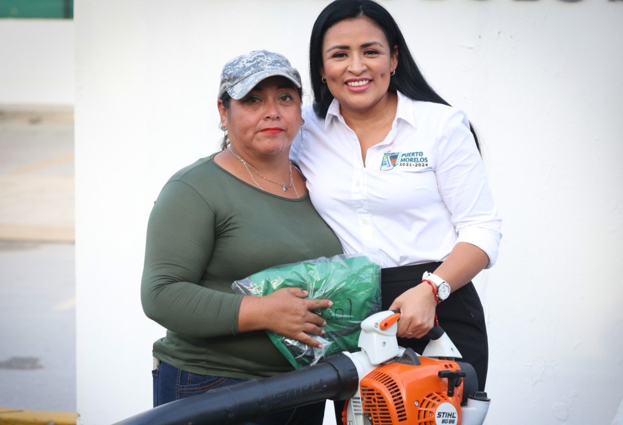 Entrega Blanca Merari equipamiento y uniformes a trabajadores de ...