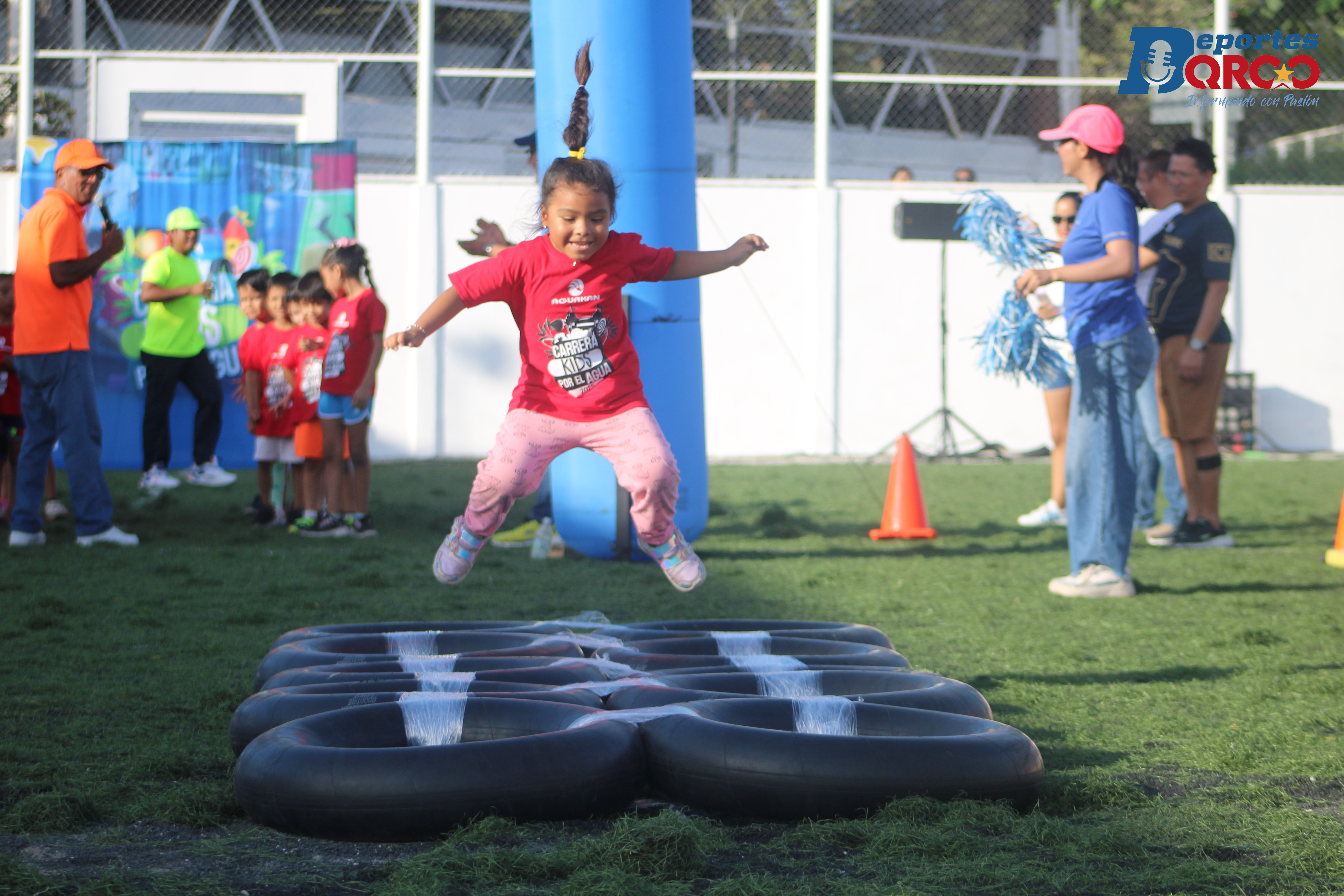 carrera-kids-por-el-agua-2025-playa-del-carmen-exito (5)