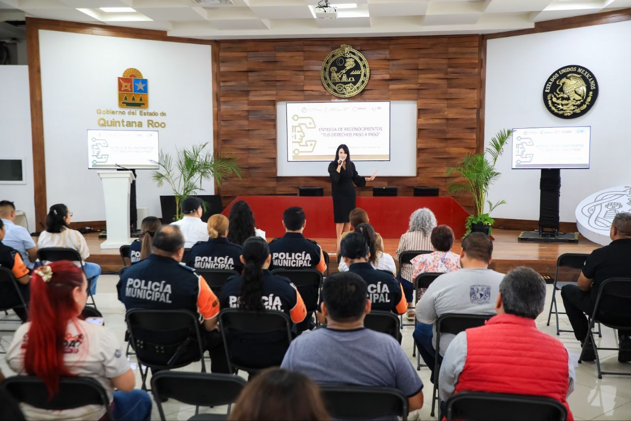 Gobierno de Playa del Carmen fortalece la capacitación de servidores ...